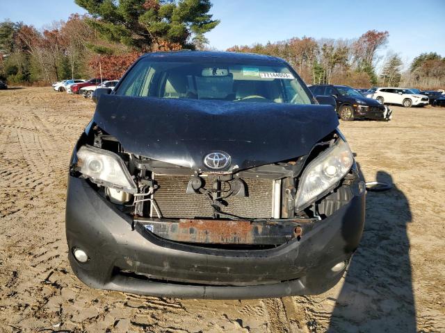 Photo 4 VIN: 5TDDK3DC0CS042770 - TOYOTA SIENNA XLE 