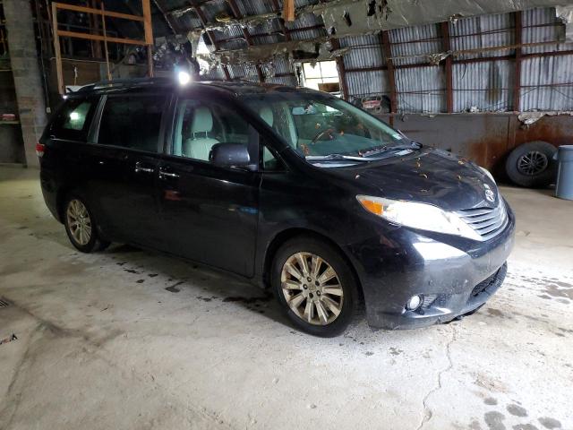 Photo 3 VIN: 5TDDK3DC0CS045944 - TOYOTA SIENNA XLE 