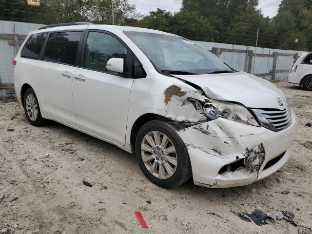 Photo 3 VIN: 5TDDK3DC0DS050353 - TOYOTA SIENNA XLE 