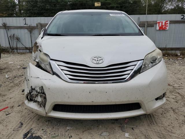 Photo 4 VIN: 5TDDK3DC0DS050353 - TOYOTA SIENNA XLE 