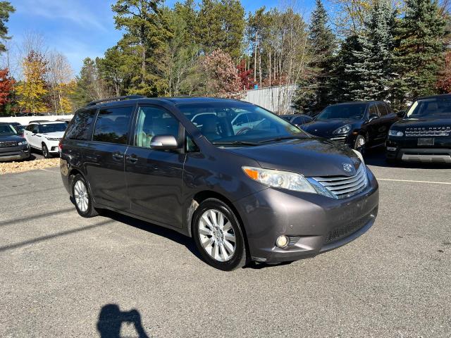 Photo 1 VIN: 5TDDK3DC0DS060073 - TOYOTA SIENNA XLE 