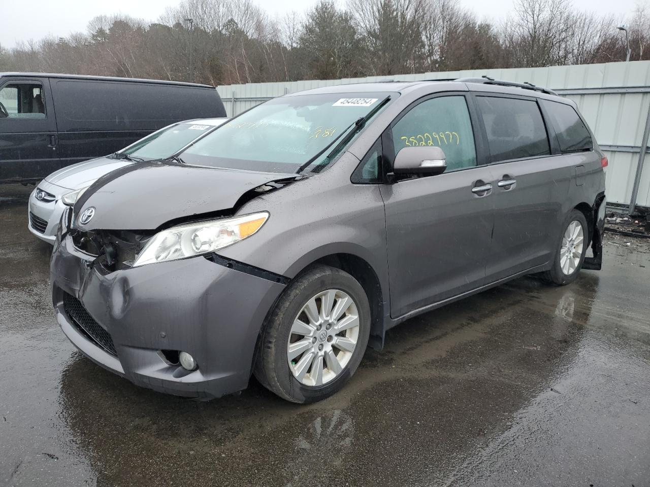 Photo 1 VIN: 5TDDK3DC0ES076260 - TOYOTA SIENNA 