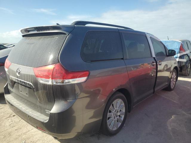 Photo 2 VIN: 5TDDK3DC0ES078770 - TOYOTA SIENNA XLE 