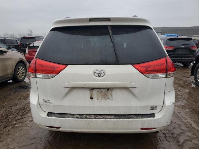 Photo 5 VIN: 5TDDK3DC0ES083273 - TOYOTA SIENNA XLE 