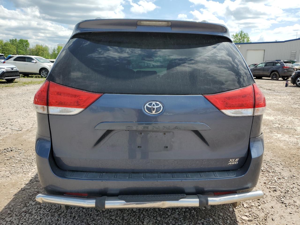 Photo 5 VIN: 5TDDK3DC0ES091969 - TOYOTA SIENNA 