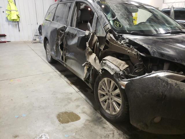 Photo 8 VIN: 5TDDK3DC0FS124227 - TOYOTA SIENNA XLE 