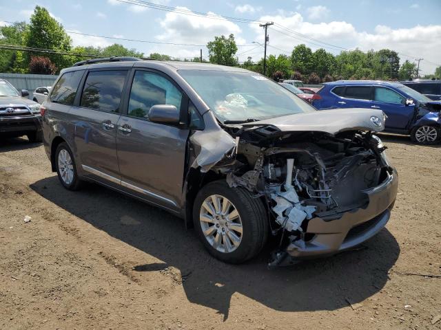 Photo 3 VIN: 5TDDK3DC0GS145841 - TOYOTA SIENNA XLE 