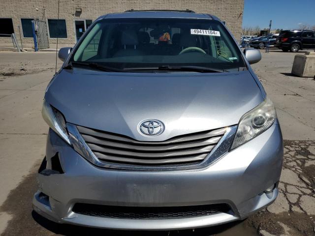 Photo 4 VIN: 5TDDK3DC1BS007721 - TOYOTA SIENNA XLE 