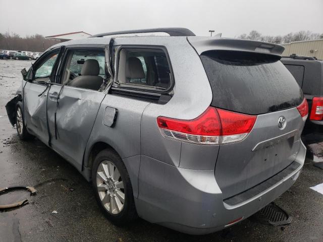 Photo 1 VIN: 5TDDK3DC1BS015964 - TOYOTA SIENNA XLE 