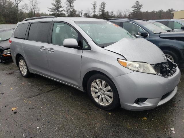 Photo 3 VIN: 5TDDK3DC1BS015964 - TOYOTA SIENNA XLE 