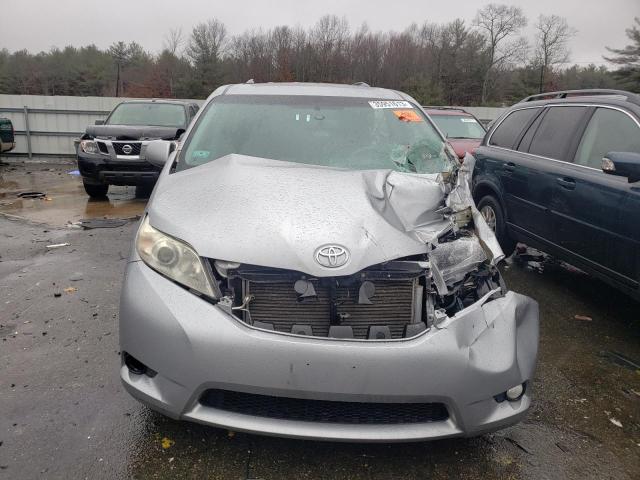 Photo 4 VIN: 5TDDK3DC1BS015964 - TOYOTA SIENNA XLE 