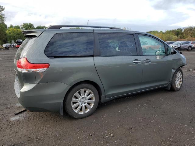 Photo 2 VIN: 5TDDK3DC1BS016404 - TOYOTA SIENNA XLE 