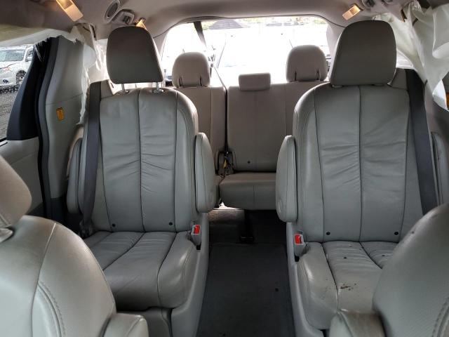 Photo 9 VIN: 5TDDK3DC1BS016404 - TOYOTA SIENNA XLE 