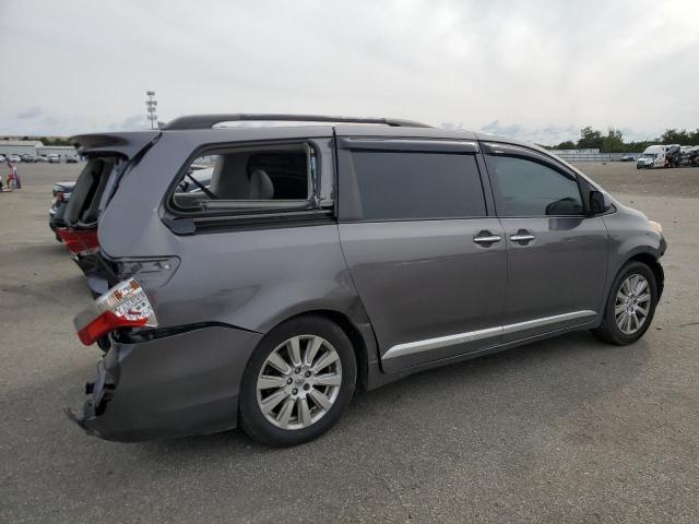 Photo 2 VIN: 5TDDK3DC1BS024535 - TOYOTA SIENNA XLE 