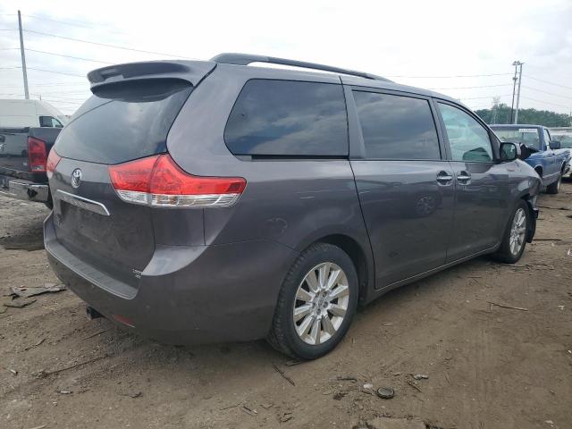 Photo 2 VIN: 5TDDK3DC1CS038517 - TOYOTA SIENNA XLE 