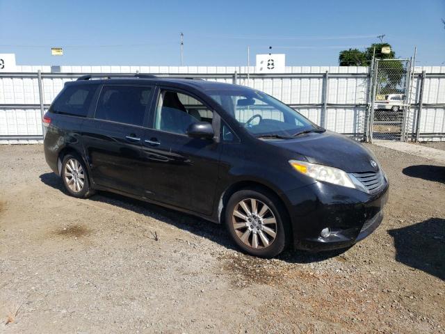 Photo 3 VIN: 5TDDK3DC1CS038520 - TOYOTA SIENNA XLE 