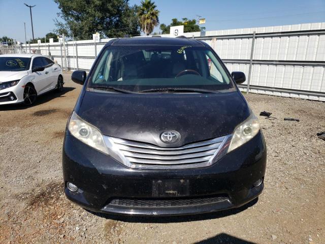 Photo 4 VIN: 5TDDK3DC1CS038520 - TOYOTA SIENNA XLE 