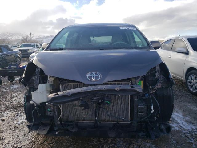 Photo 4 VIN: 5TDDK3DC1CS039117 - TOYOTA SIENNA XLE 