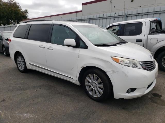 Photo 3 VIN: 5TDDK3DC1CS040834 - TOYOTA SIENNA XLE 