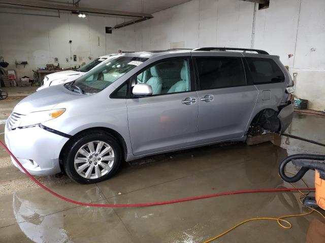 Photo 0 VIN: 5TDDK3DC1CS045273 - TOYOTA SIENNA XLE 