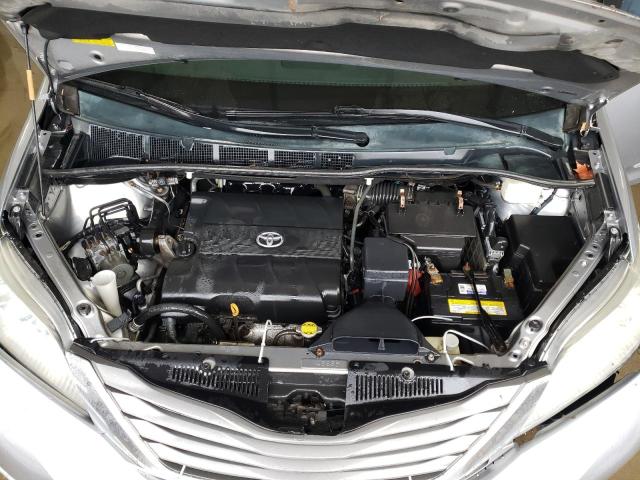 Photo 11 VIN: 5TDDK3DC1CS045273 - TOYOTA SIENNA XLE 