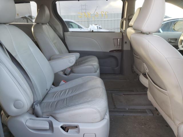 Photo 5 VIN: 5TDDK3DC1CS045662 - TOYOTA SIENNA XLE 