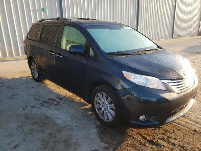 Photo 3 VIN: 5TDDK3DC1CS046181 - TOYOTA SIENNA XLE 