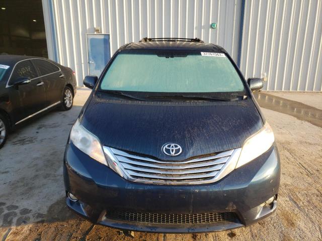 Photo 4 VIN: 5TDDK3DC1CS046181 - TOYOTA SIENNA XLE 