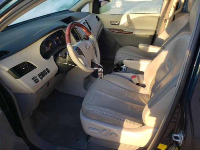 Photo 6 VIN: 5TDDK3DC1CS046181 - TOYOTA SIENNA XLE 