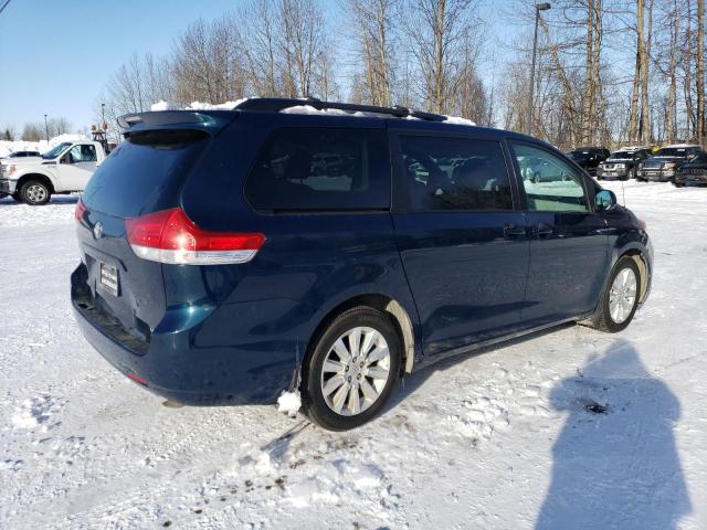 Photo 2 VIN: 5TDDK3DC1CS047203 - TOYOTA SIENNA XLE 