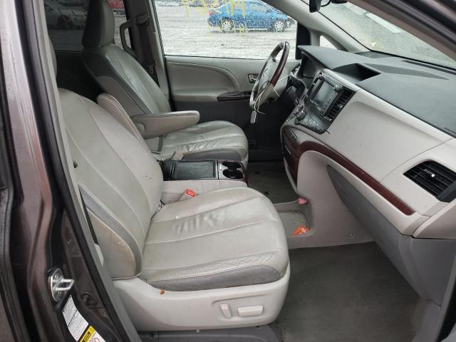 Photo 4 VIN: 5TDDK3DC1DS054475 - TOYOTA SIENNA XLE 