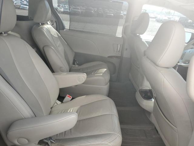 Photo 10 VIN: 5TDDK3DC1DS055657 - TOYOTA SIENNA XLE 