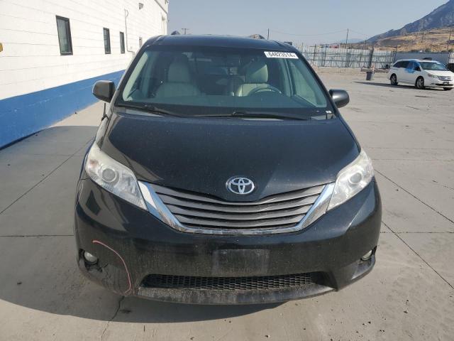 Photo 4 VIN: 5TDDK3DC1DS055657 - TOYOTA SIENNA XLE 