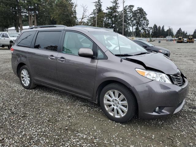 Photo 3 VIN: 5TDDK3DC1DS062155 - TOYOTA SIENNA XLE 