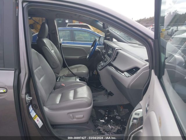 Photo 4 VIN: 5TDDK3DC1FS102771 - TOYOTA SIENNA 