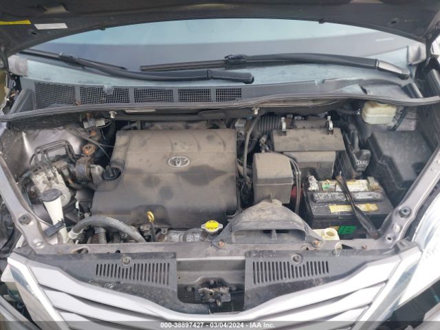 Photo 9 VIN: 5TDDK3DC1FS102771 - TOYOTA SIENNA 