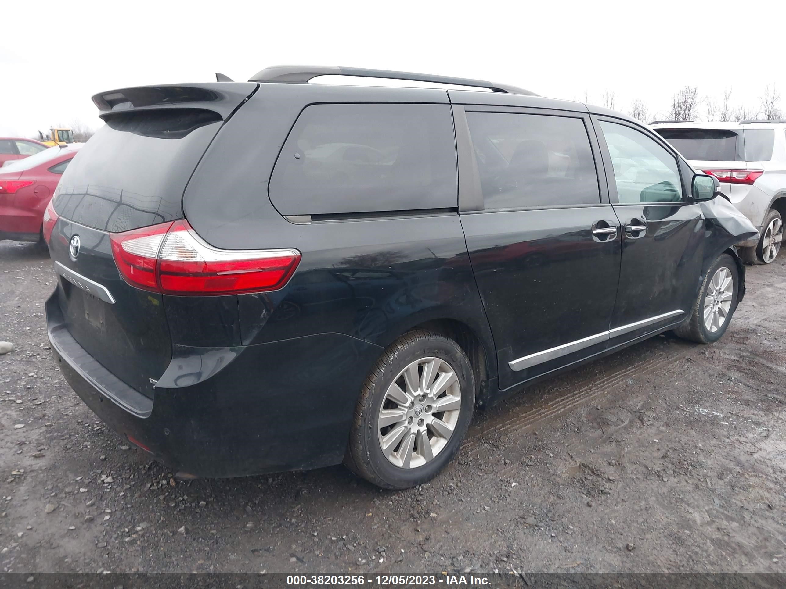 Photo 3 VIN: 5TDDK3DC1FS122437 - TOYOTA SIENNA 