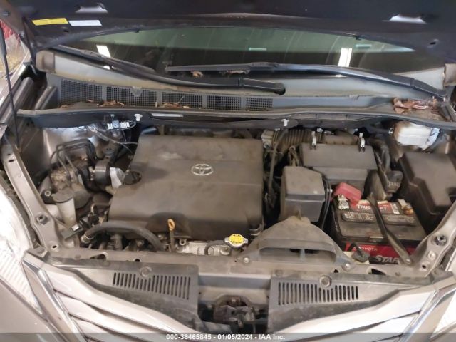 Photo 9 VIN: 5TDDK3DC1GS133097 - TOYOTA SIENNA 