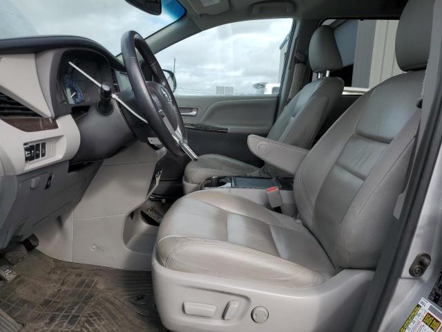 Photo 6 VIN: 5TDDK3DC1GS136369 - TOYOTA SIENNA XLE 