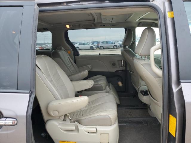 Photo 10 VIN: 5TDDK3DC2BS007856 - TOYOTA SIENNA XLE 