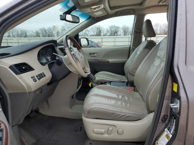 Photo 6 VIN: 5TDDK3DC2BS007856 - TOYOTA SIENNA XLE 