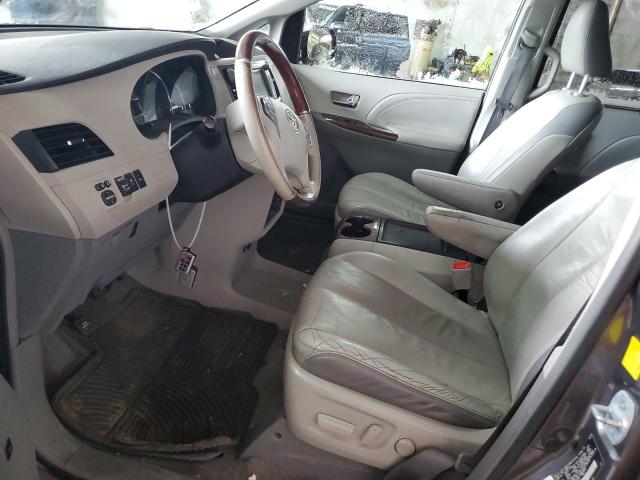 Photo 6 VIN: 5TDDK3DC2BS008277 - TOYOTA SIENNA XLE 