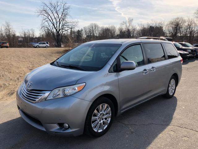 Photo 1 VIN: 5TDDK3DC2BS023152 - TOYOTA SIENNA XLE 