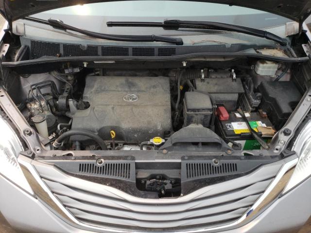 Photo 11 VIN: 5TDDK3DC2BS024849 - TOYOTA SIENNA XLE 