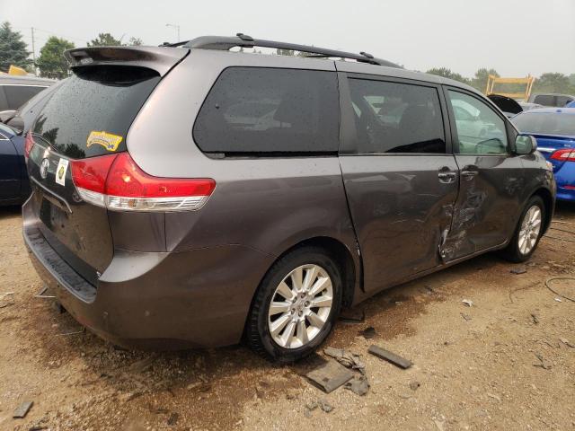 Photo 2 VIN: 5TDDK3DC2BS024849 - TOYOTA SIENNA XLE 