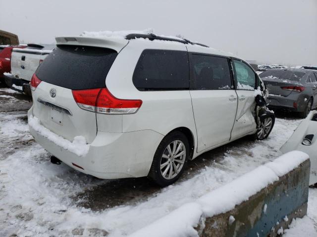 Photo 2 VIN: 5TDDK3DC2BS025015 - TOYOTA SIENNA XLE 