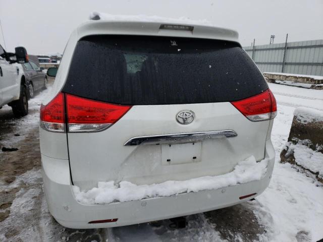 Photo 5 VIN: 5TDDK3DC2BS025015 - TOYOTA SIENNA XLE 