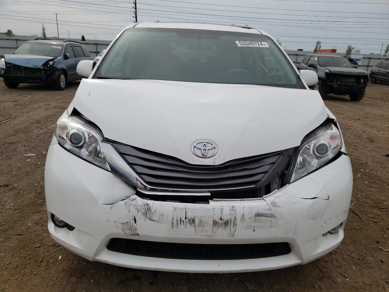 Photo 4 VIN: 5TDDK3DC2BS030120 - TOYOTA SIENNA 