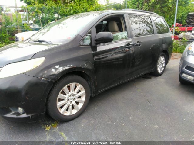 Photo 5 VIN: 5TDDK3DC2CS030622 - TOYOTA SIENNA 