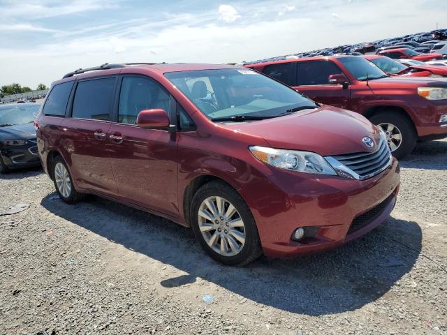 Photo 3 VIN: 5TDDK3DC2CS031351 - TOYOTA SIENNA XLE 